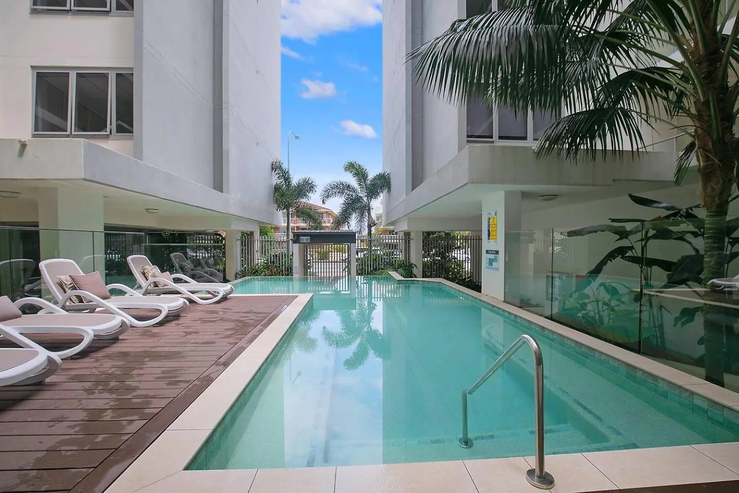Starlit Palms Chic Poolside Haven By The Beach Gold Coast Australia